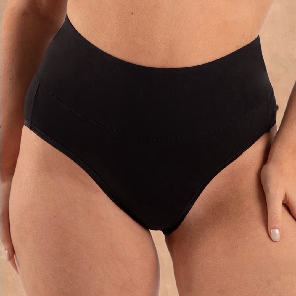 Truekind Cool Comfort Cotton Smoothing Panty Black size XL 56002